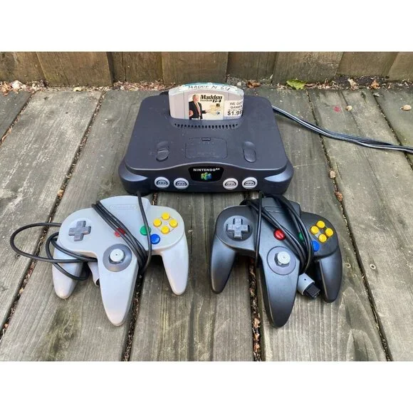 Nintendo N64 Console Bundle with x2 Controller and x1 Games - Tested & Working - Picture 5 of 7